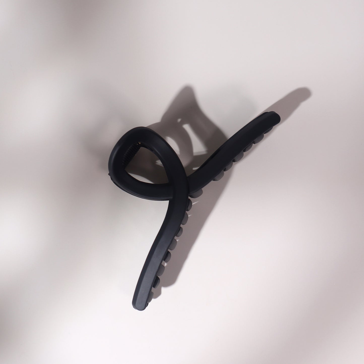 Twist Loop Claw Clip